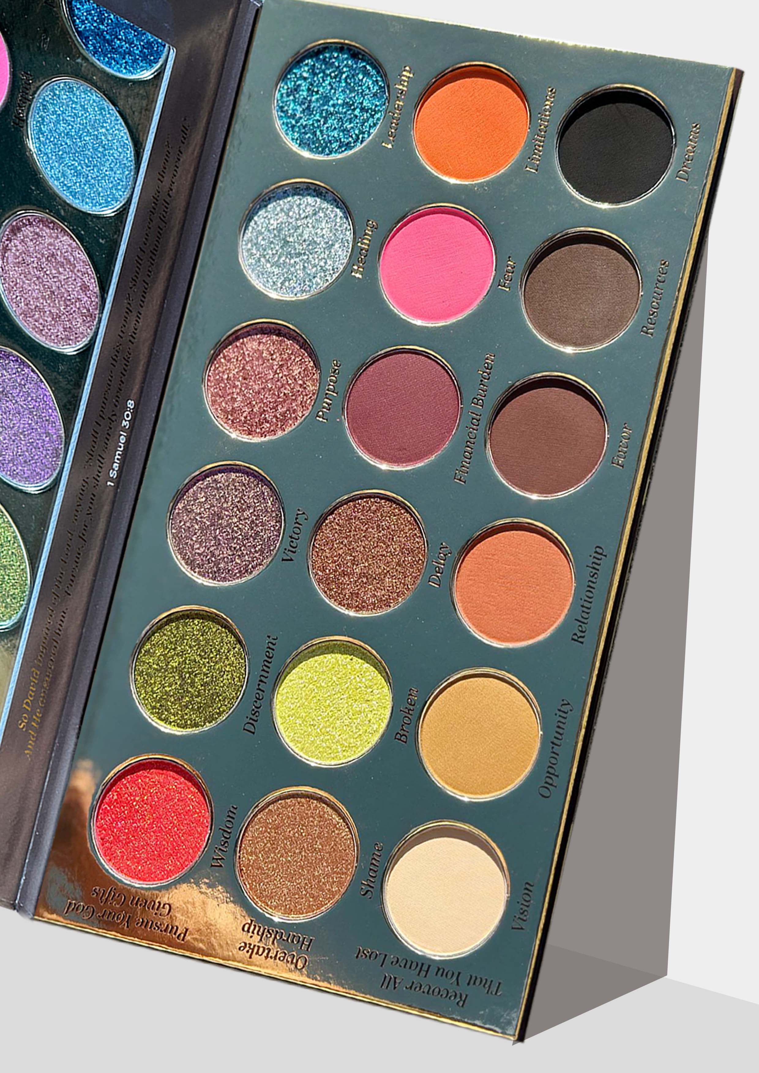 Multichrome Eyeshadow Palette - Without Fail | Omolewa Makeup